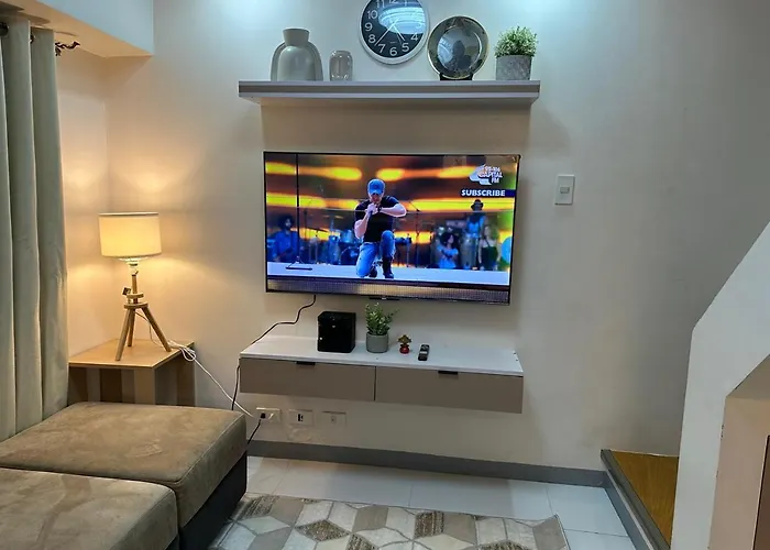 Cylo's Place Spacious 2br Linked To Mrt Station Near Gma 7 *