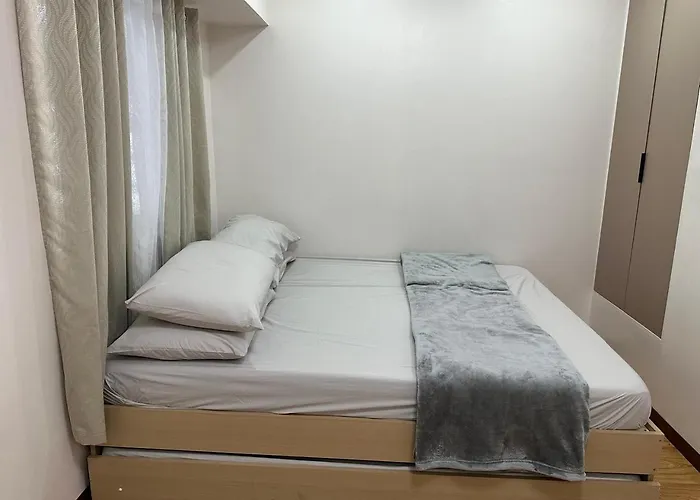 Apartment Cylo's Place Spacious 2br Linked To Mrt Station Near Gma 7